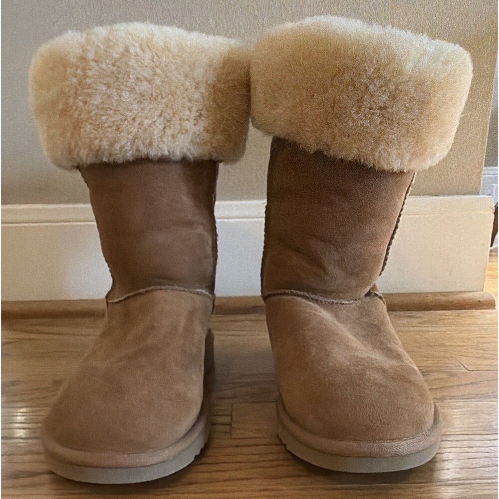 NWB UGG Classic Tall 5815 Brown Suede Shearling Lined Knee-High Boots Women 6